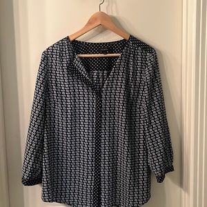 Talbots patterned button down blouse in navy and baby blue. Size medium.